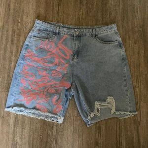 SHEIN Plus High Waist Graphic Print Bermuda Denim Shorts
